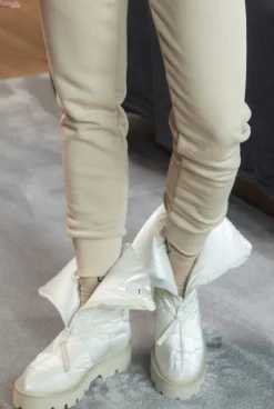 New Boston Beige - Beige Pants With Logo And Cuffs Women Tracksuits