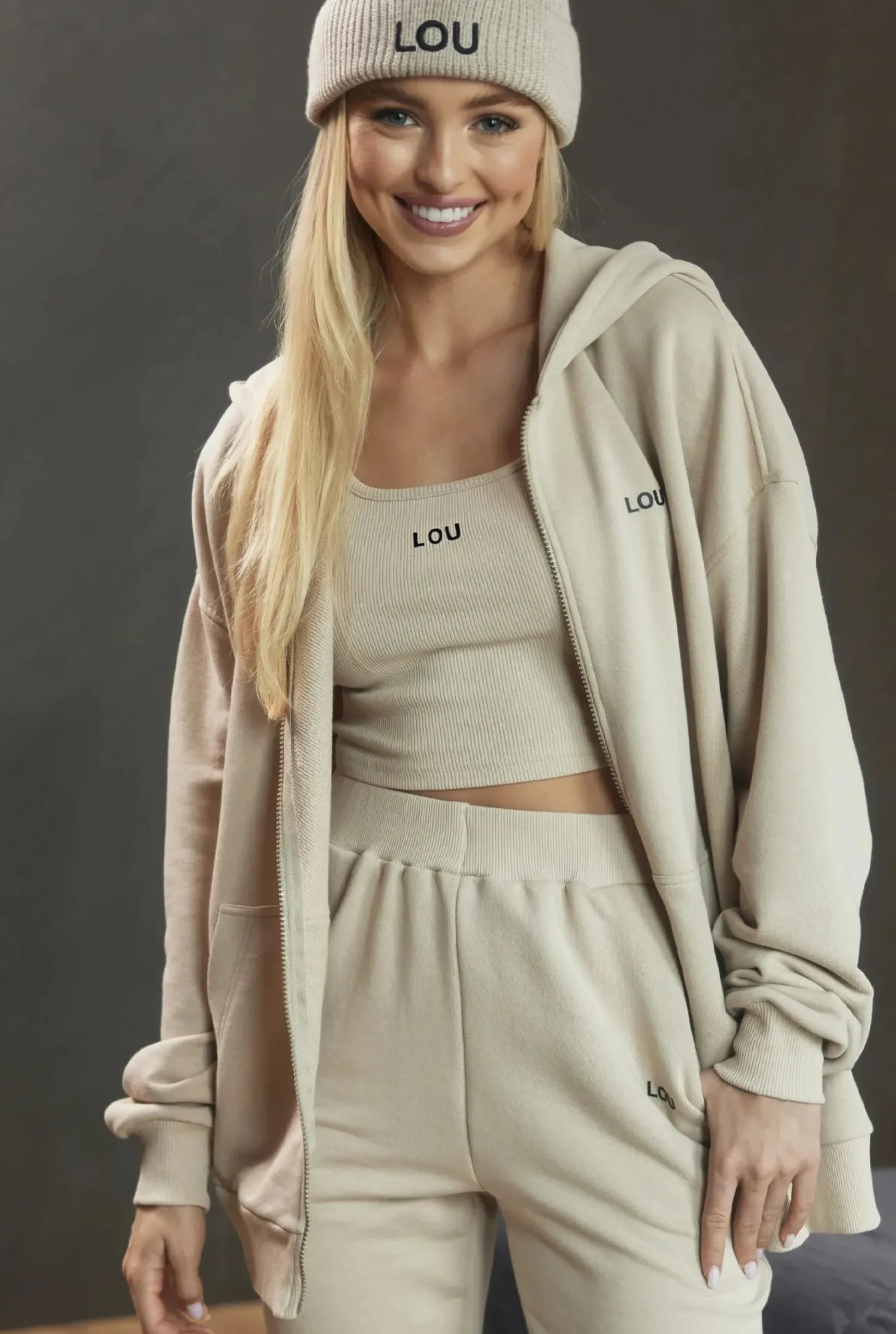 Outlet Boston Beige - Beige Unbuttoned Sweatshirt With Logo And Ribbed Cuffs Women Tracksuits