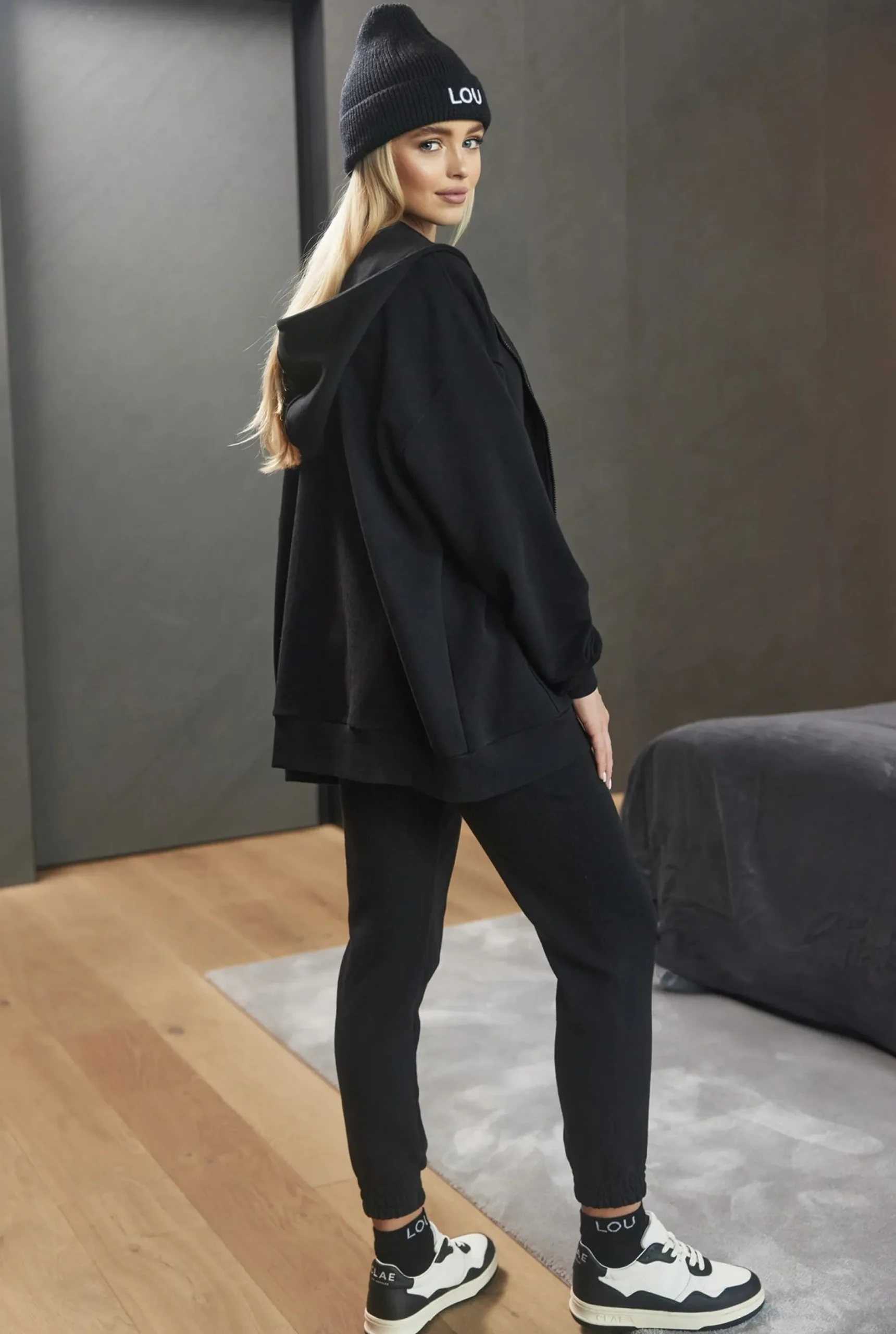Online Saura Black - Black, Comfortable Pants With A Logo Women Tracksuits